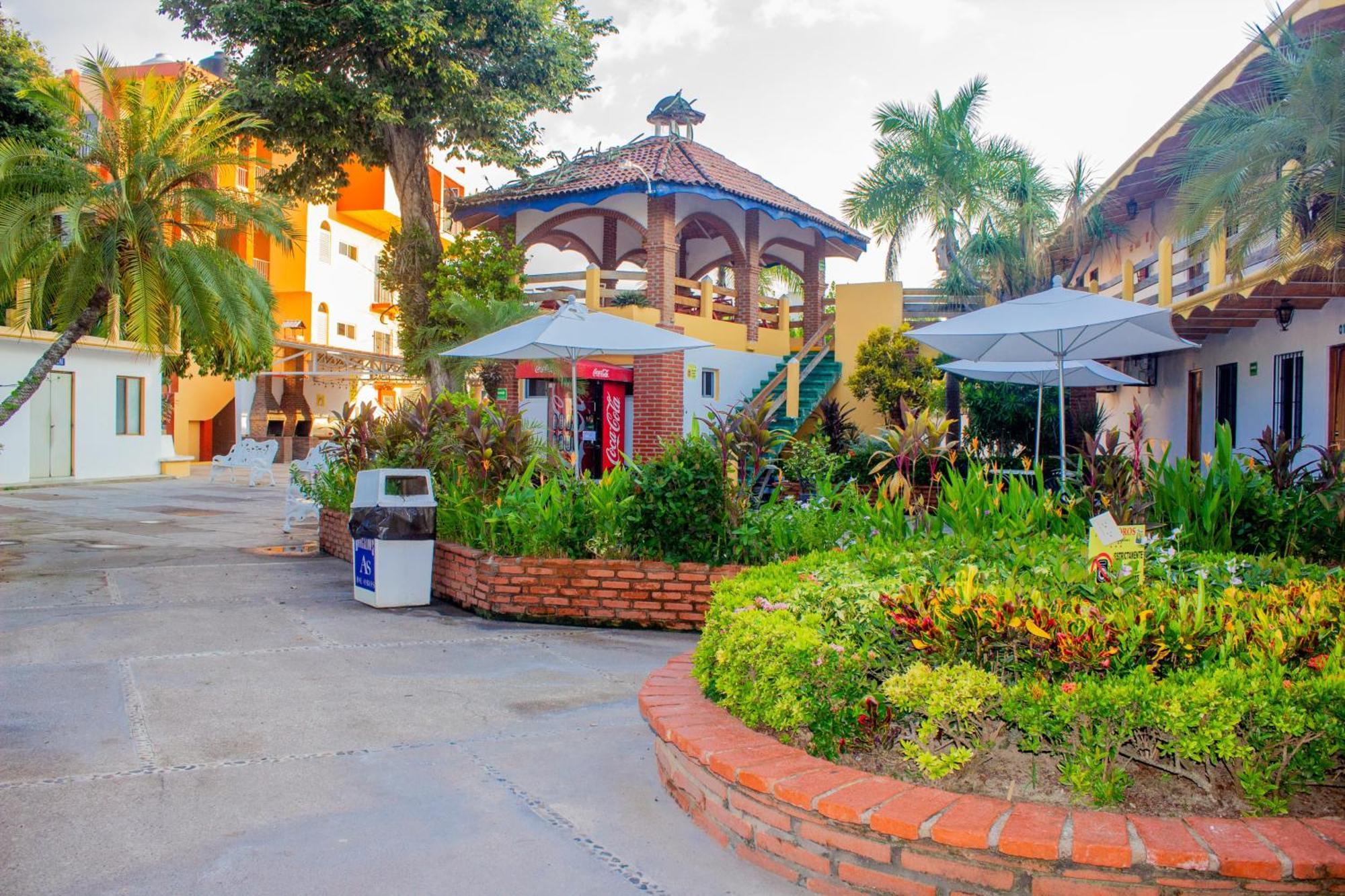 Bungalows As De Oros Rincon de Guayabitos Luaran gambar